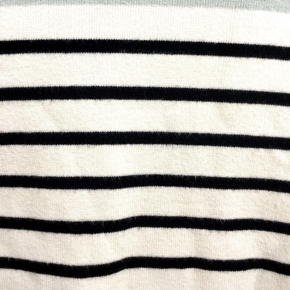 ❤️ Light Green Colorblock Black White Striped Top - Picture 4 of 5